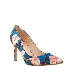 BRAND NEW Jessica Simpson Floral Pumps